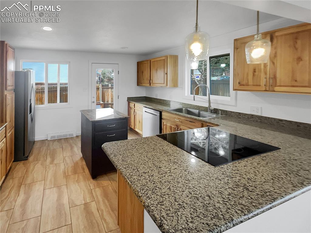 Image 2 of 21: Virtually Staged