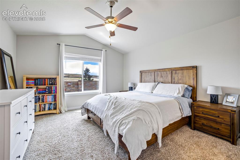 Image 18 of 49: Master bedroom
