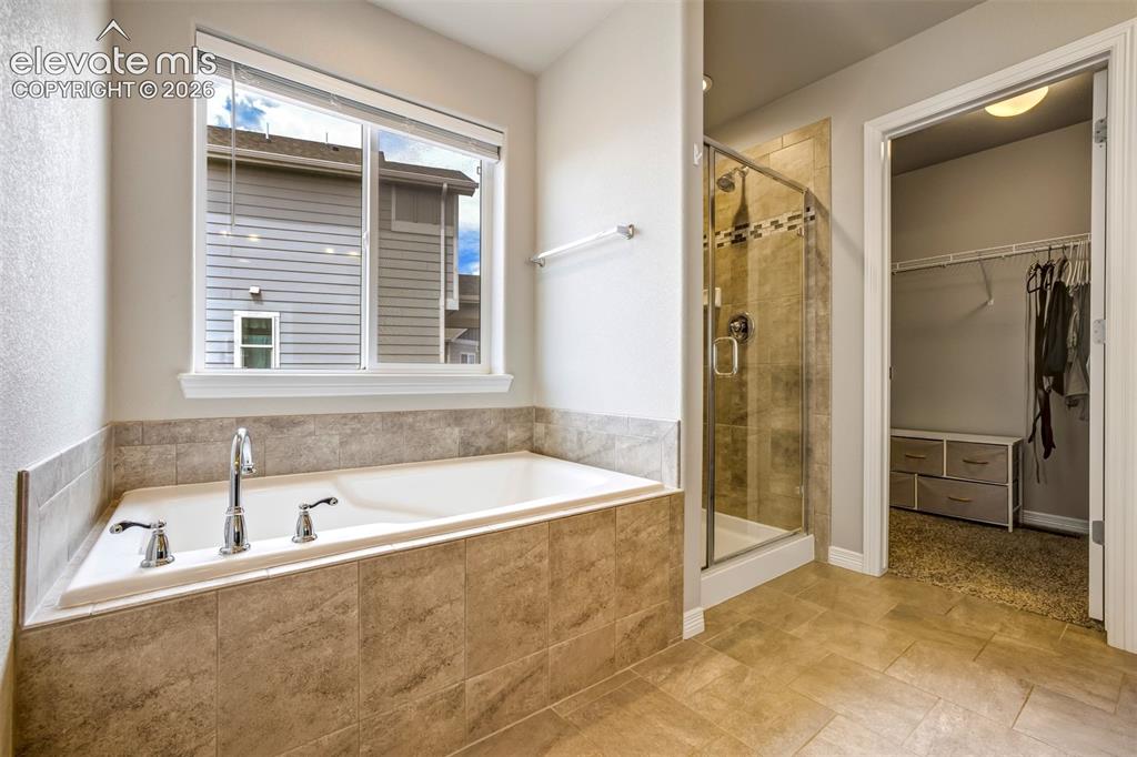 Image 23 of 49: Master bathroom