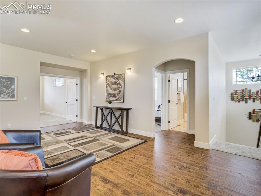 Image 25 of 47: Loft