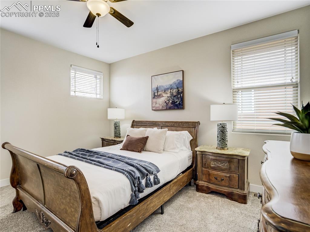 Image 32 of 47: Bedroom