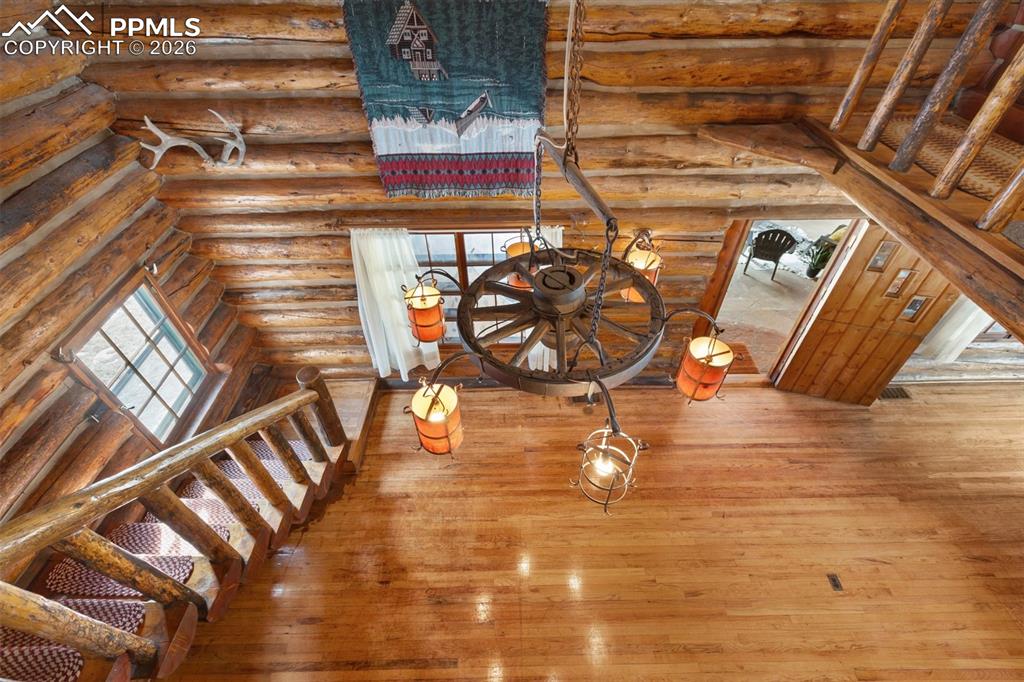 Image 29 of 50: Stairs