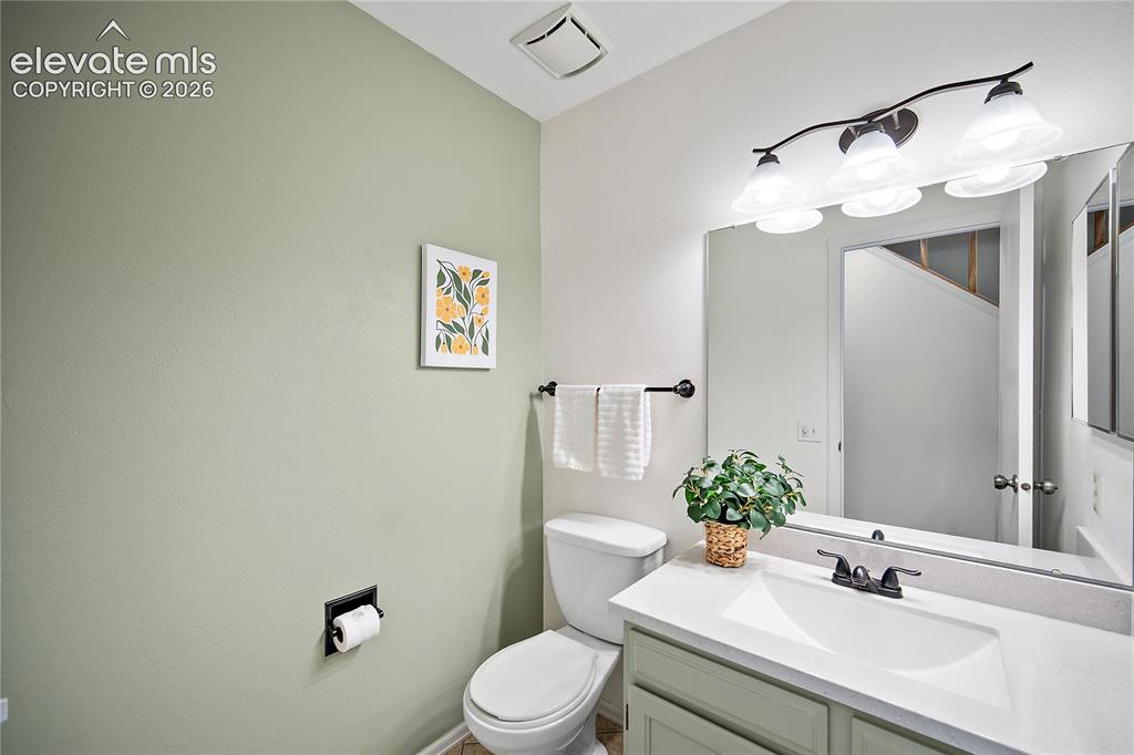 Image 16 of 42: Main level 1/2 bath.
