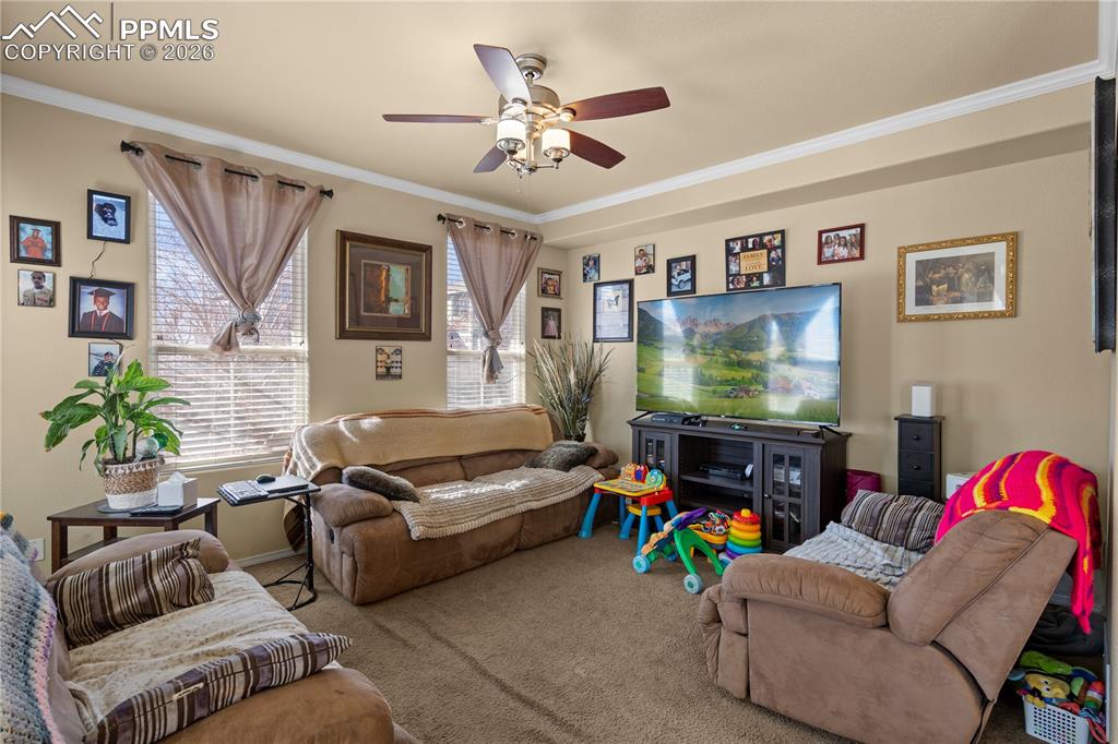 Image 10 of 32: Living Room