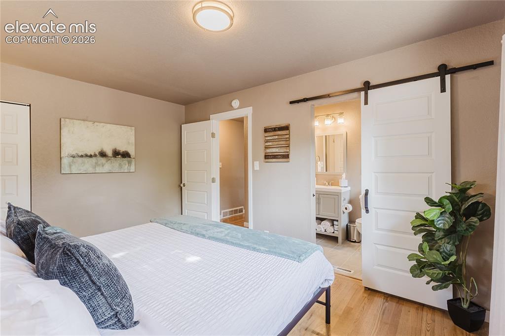Image 14 of 49: Master Bedroom