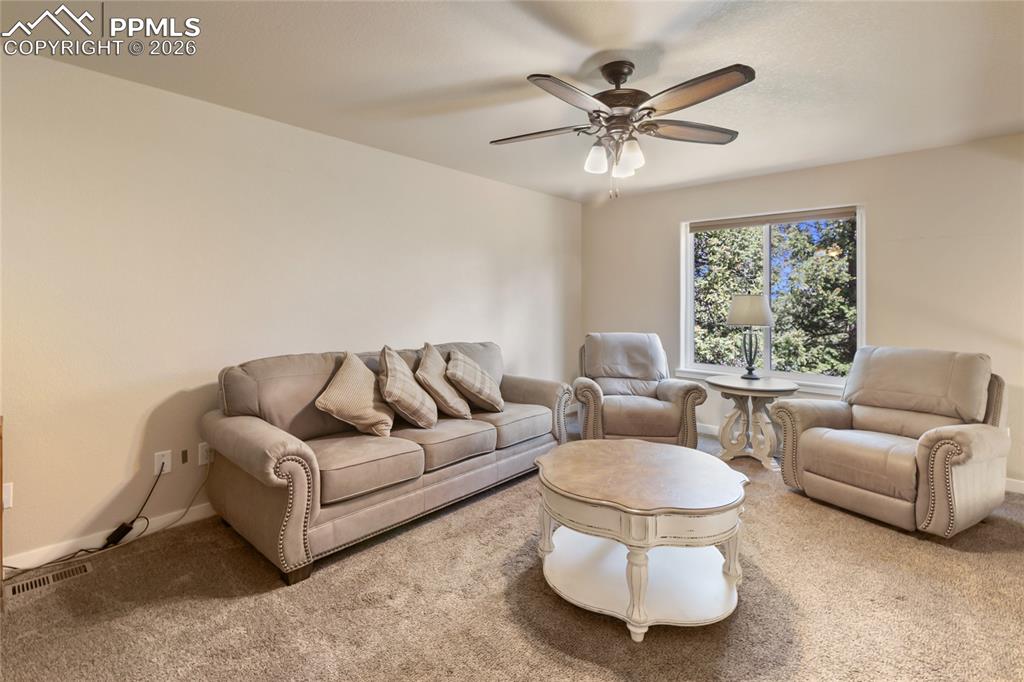 Image 30 of 41: Loft