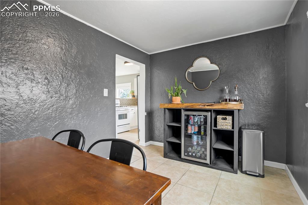 Image 15 of 43: Patio