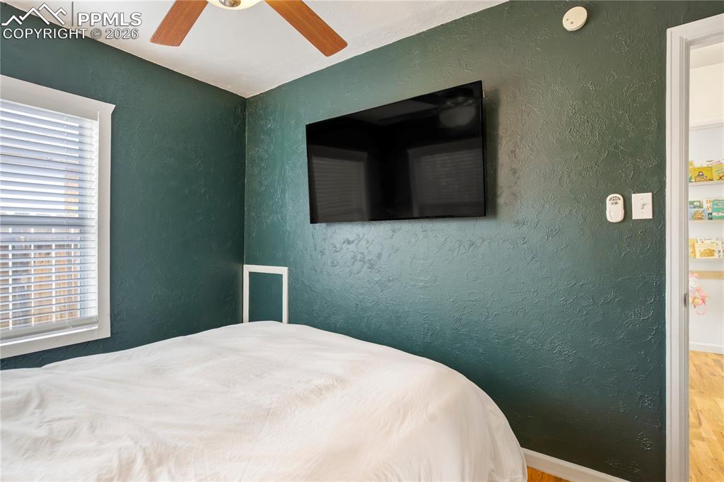 Image 20 of 43: Bedroom