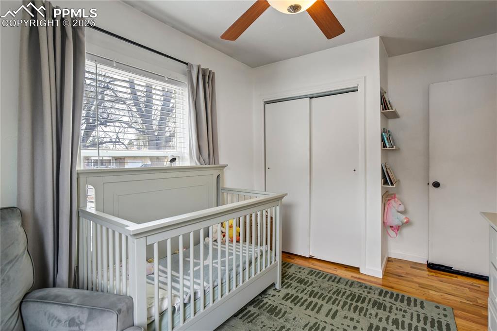 Image 25 of 43: Bedroom