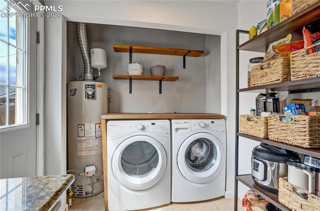 Image 26 of 43: Bedroom