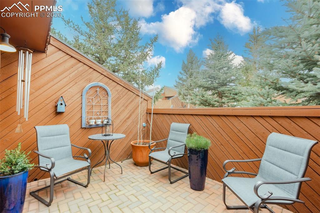 Image 19 of 50: Patio