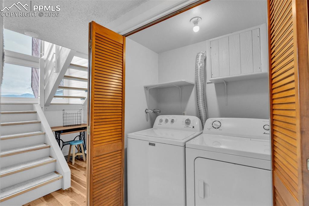 Image 42 of 50: Laundry