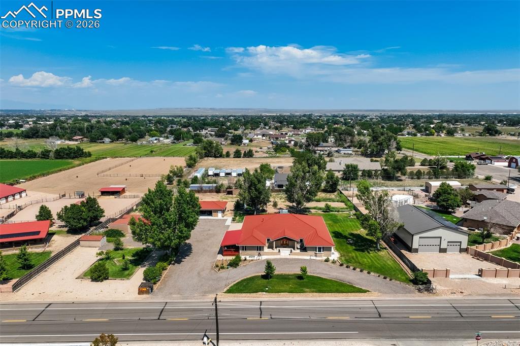 Image 6 of 50: Drone / aerial view