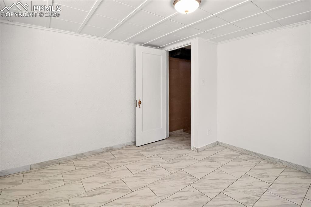 Image 28 of 37: Bedroom