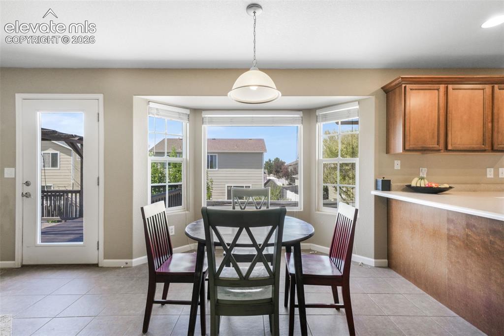 Image 13 of 49: Kitchen