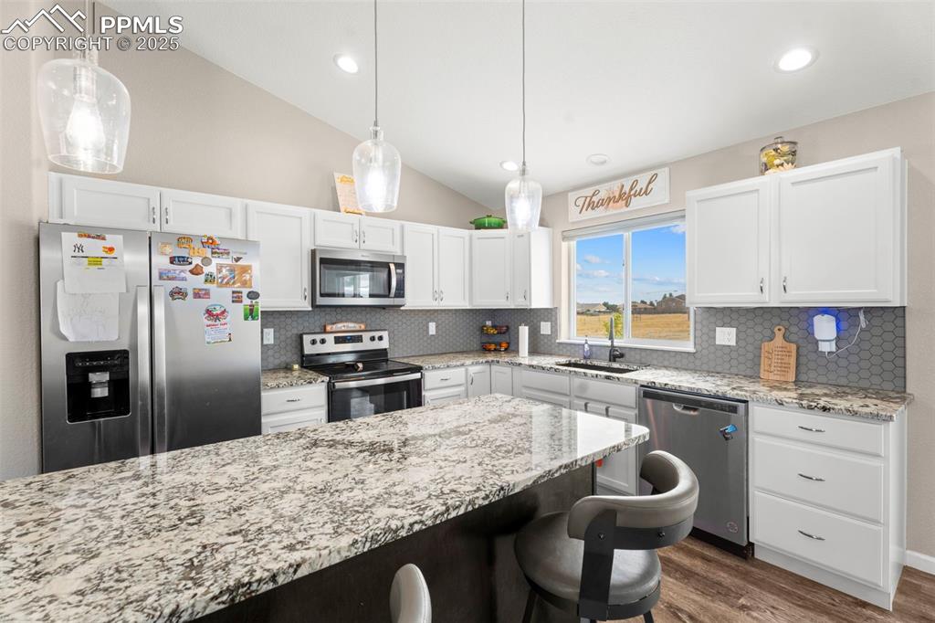 Image 12 of 34: Kitchen