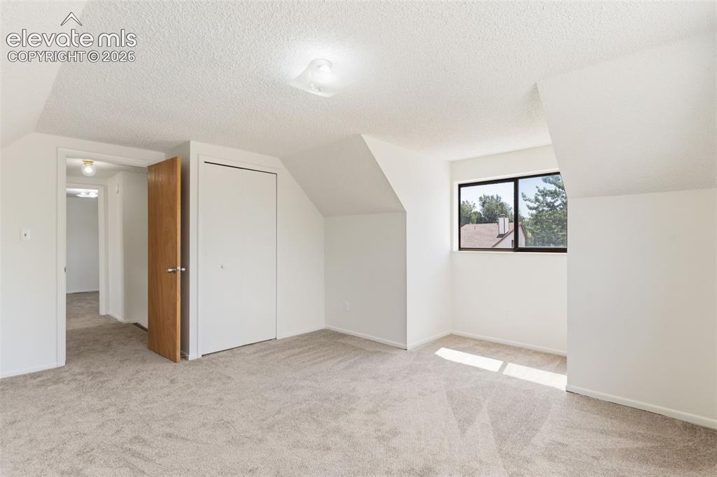 Image 15 of 31: Spacious 15
