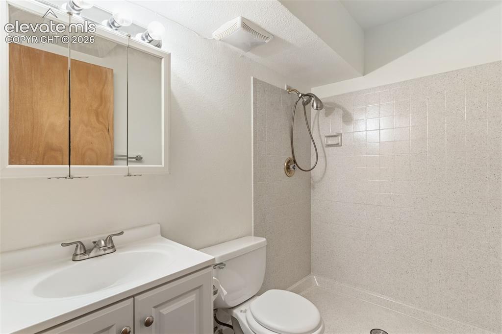 Image 20 of 31: 3/4 Bath in Basement