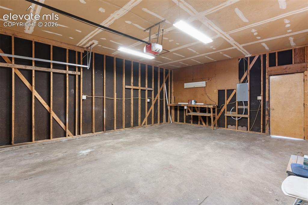 Image 25 of 31: Nice sized 2-Car Garage!