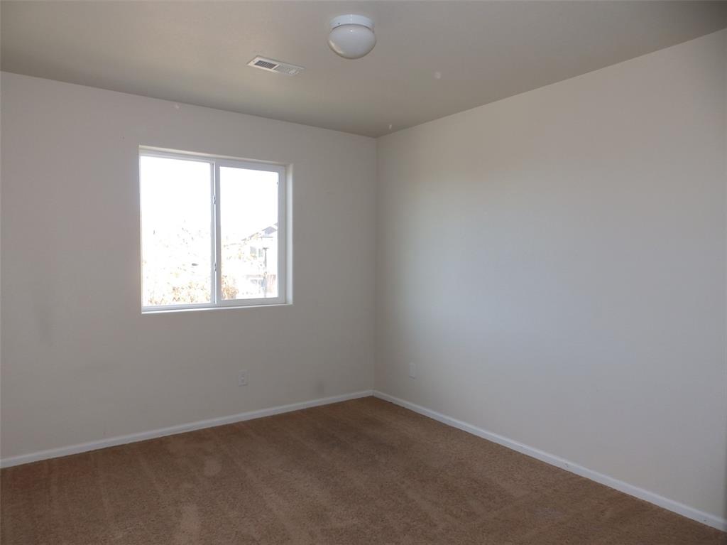 Image 10 of 16: Bedroom