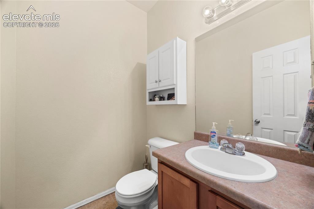 Image 19 of 34: Bathroom