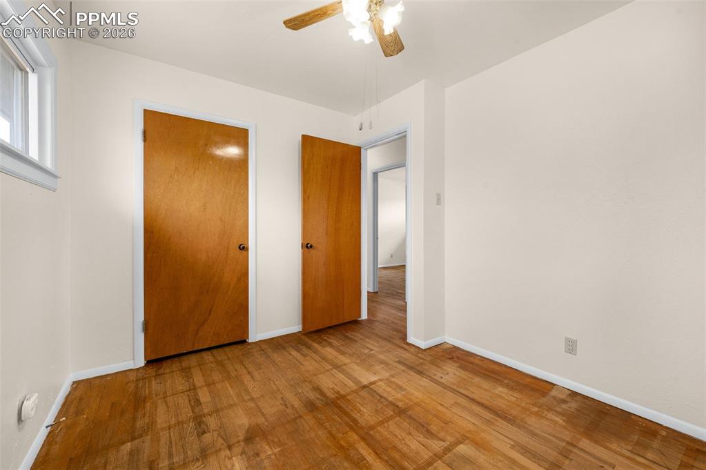 Image 21 of 28: Bedroom #1