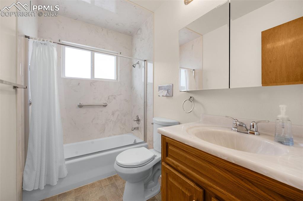 Image 22 of 28: Updated bathroom