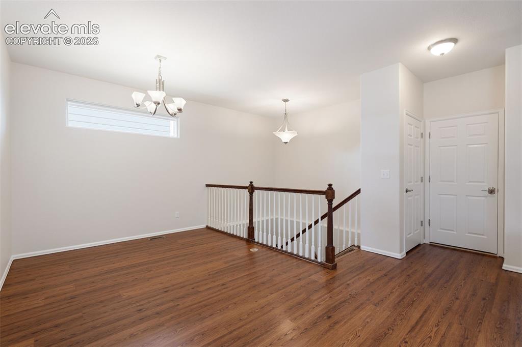Image 12 of 45: Dining Room