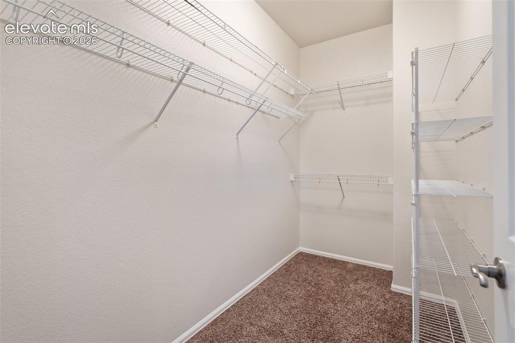 Image 19 of 45: Closet