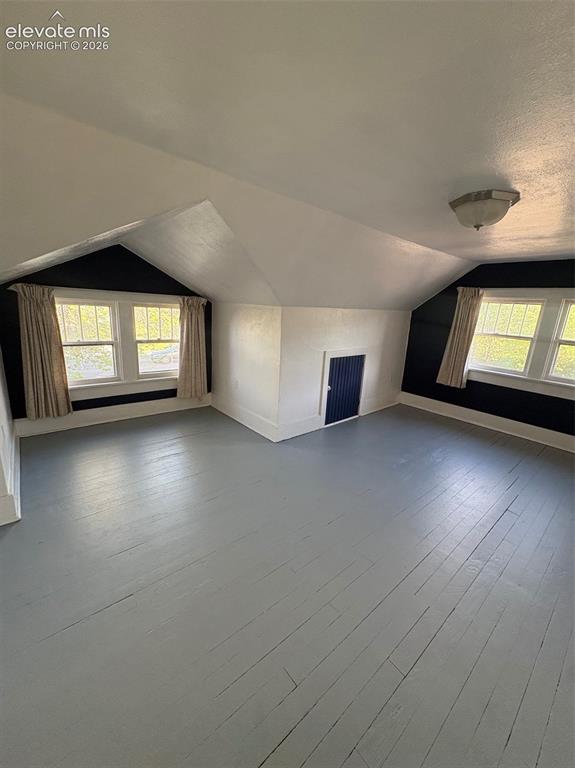 Image 18 of 24: Bonus Room