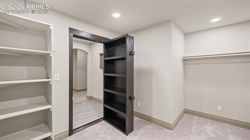 Image 36 of 45: Closet