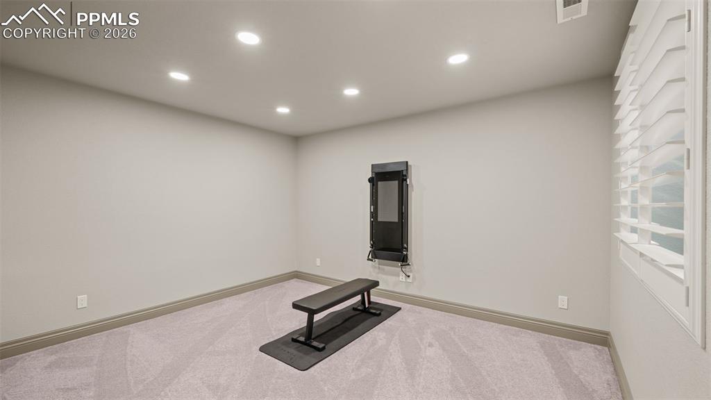 Image 38 of 45: Exercise Room