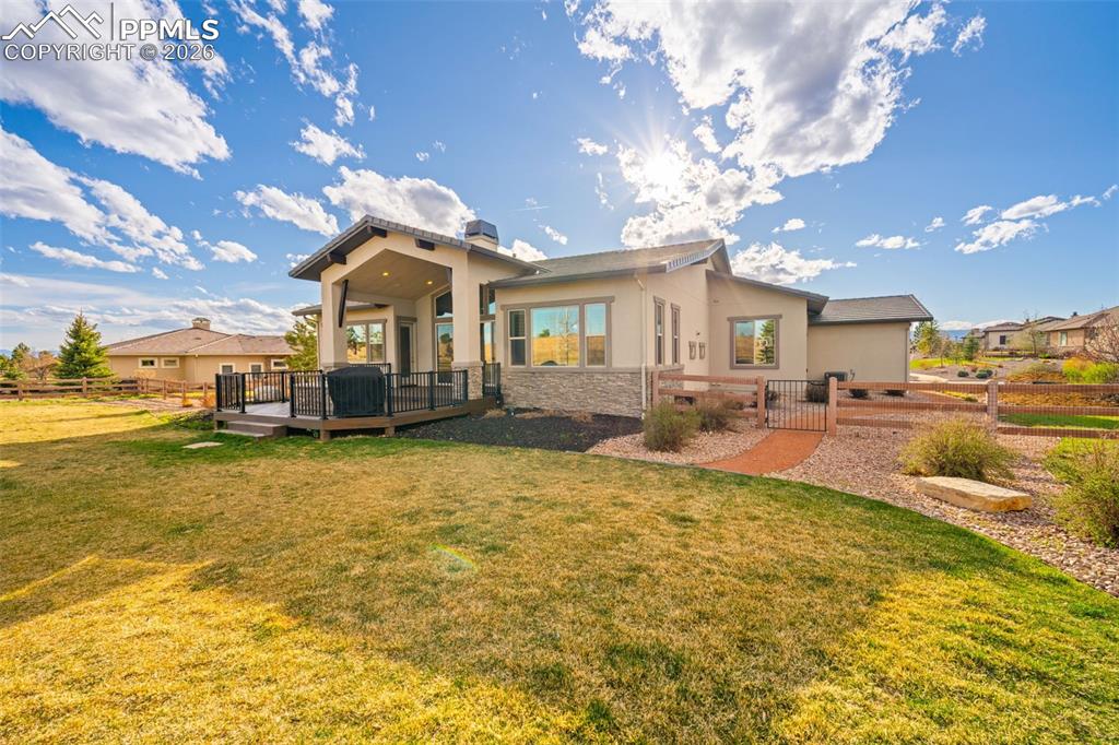 Image 42 of 45: Back of Structure