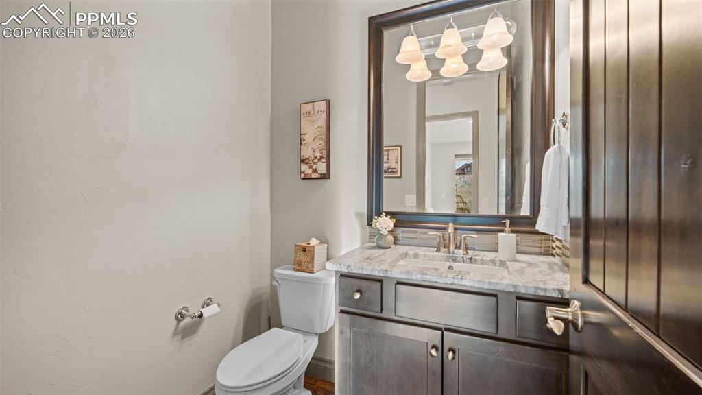 Image 8 of 45: Bathroom