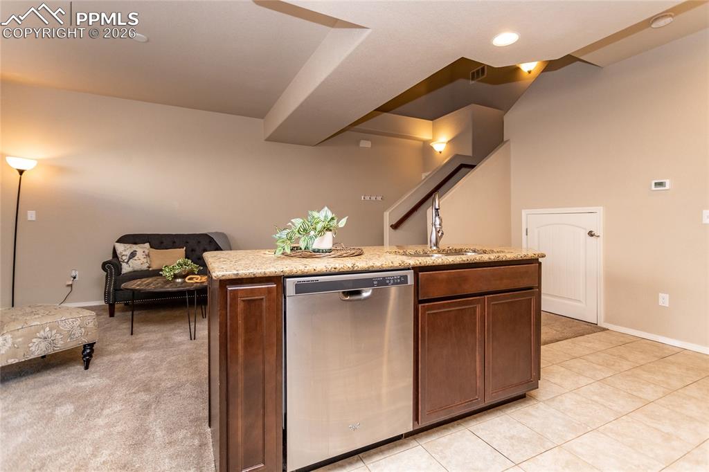 Image 10 of 38: Kitchen