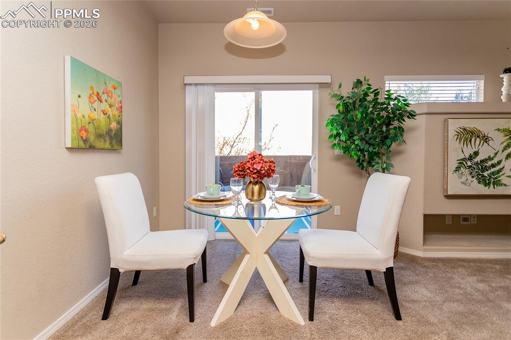 Image 16 of 38: Dining Area