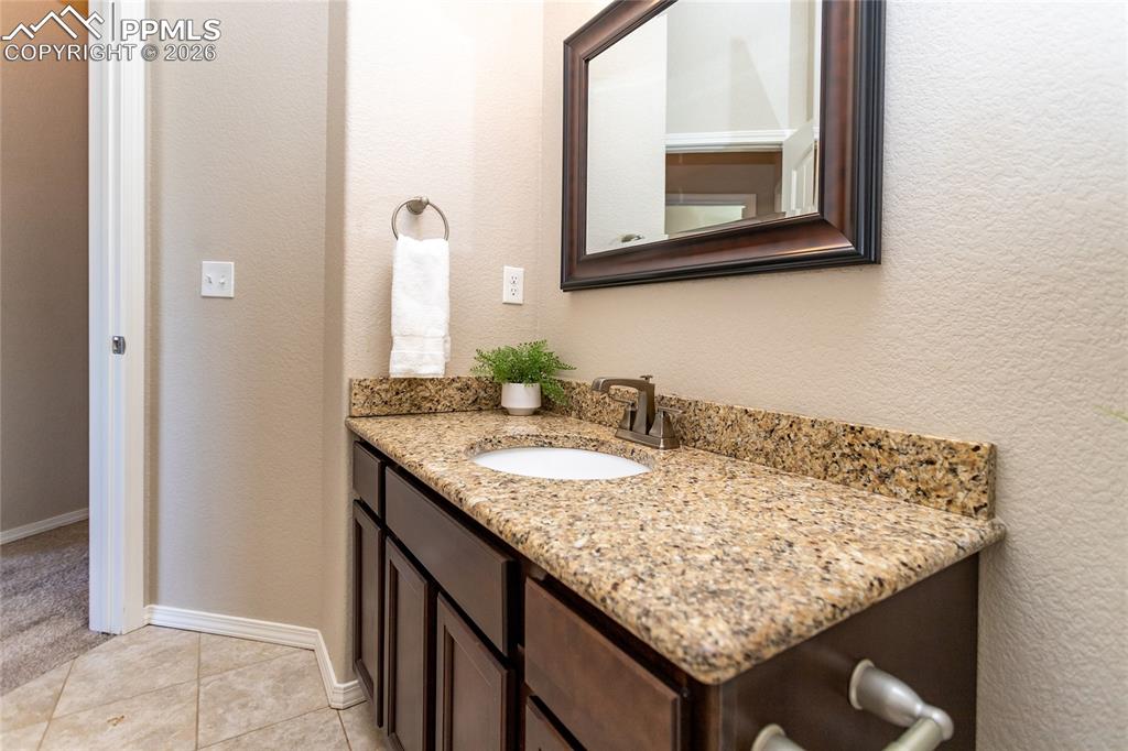 Image 33 of 38: Bathroom