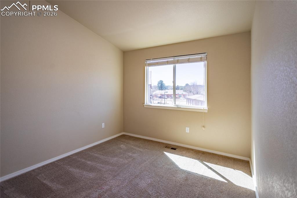 Image 36 of 38: Bedroom