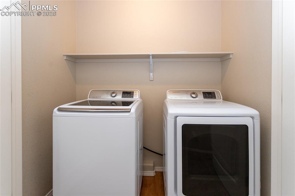 Image 38 of 38: Laundry