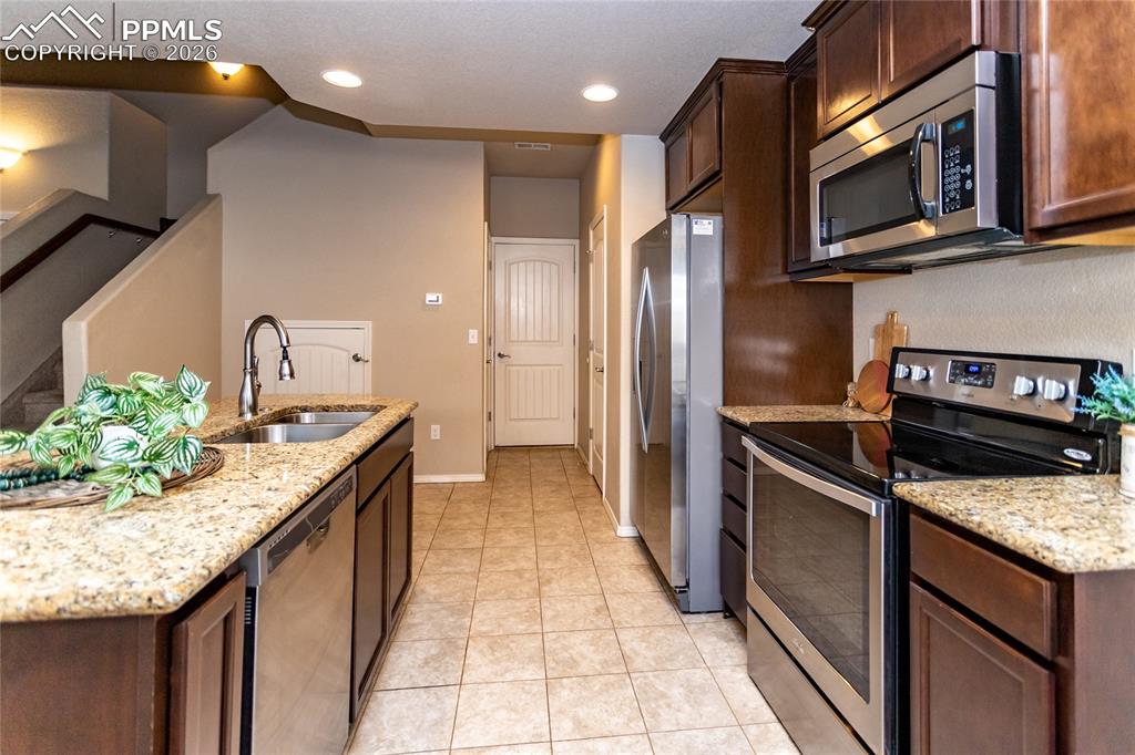 Image 8 of 38: Kitchen