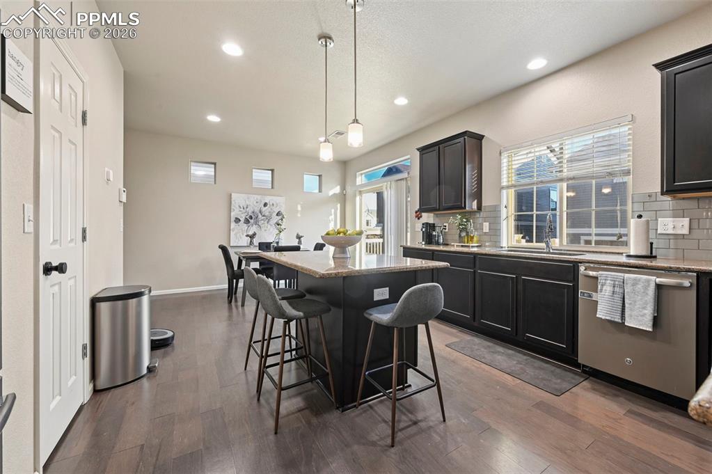 Image 12 of 35: Kitchen