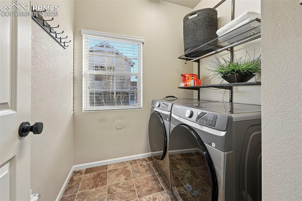 Image 14 of 35: Laundry