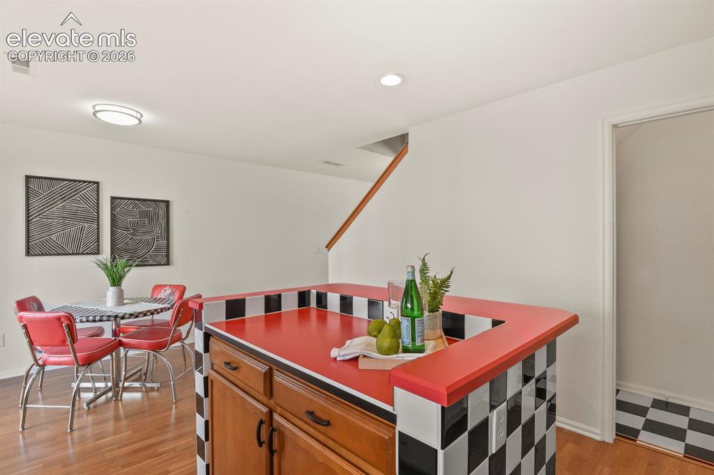 Image 14 of 46: Kitchen