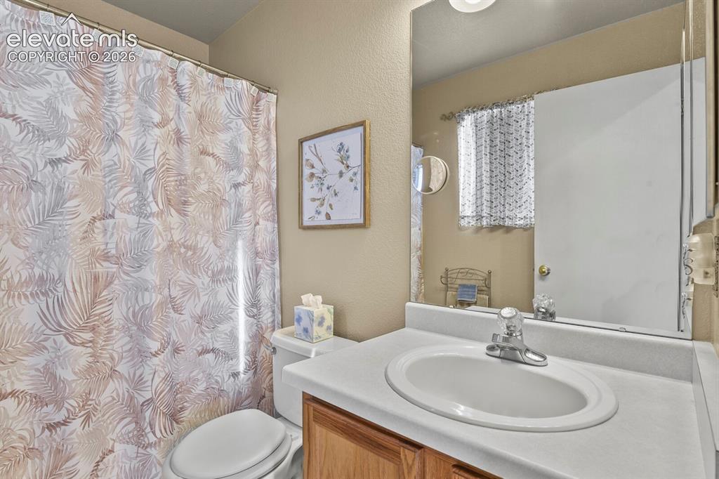 Image 21 of 46: Master Bedroom