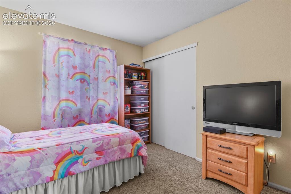 Image 26 of 46: Bedroom