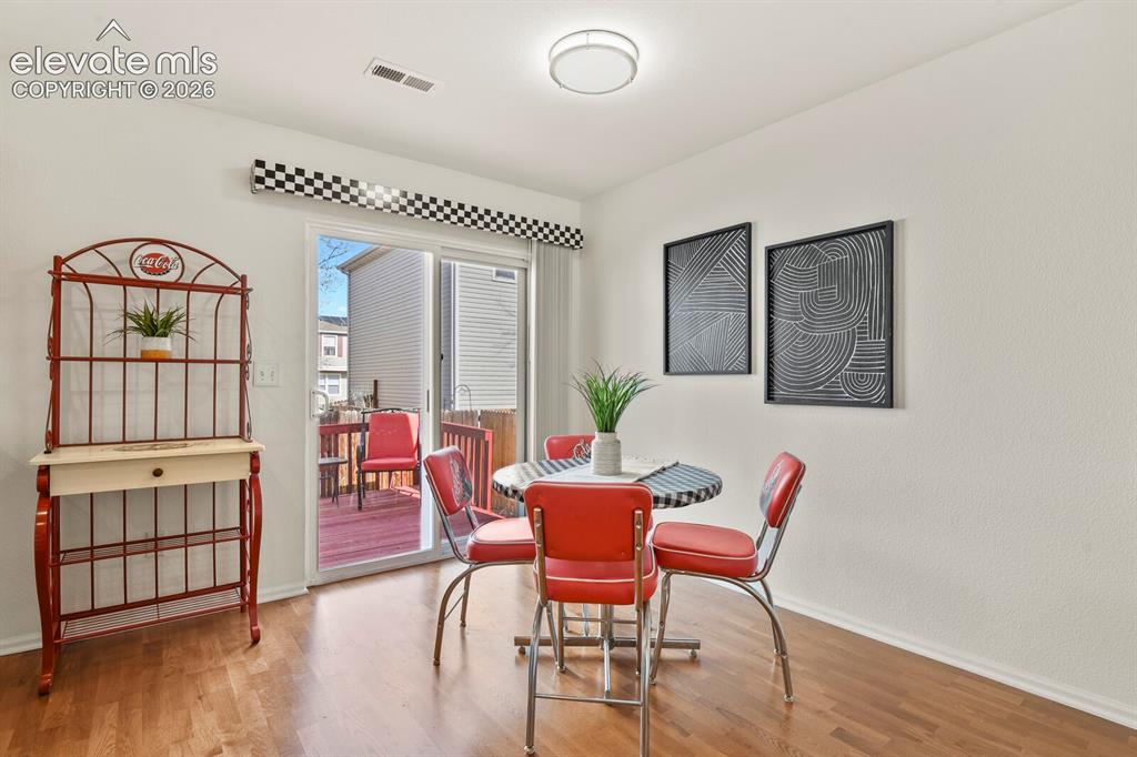 Image 9 of 46: Dining Area