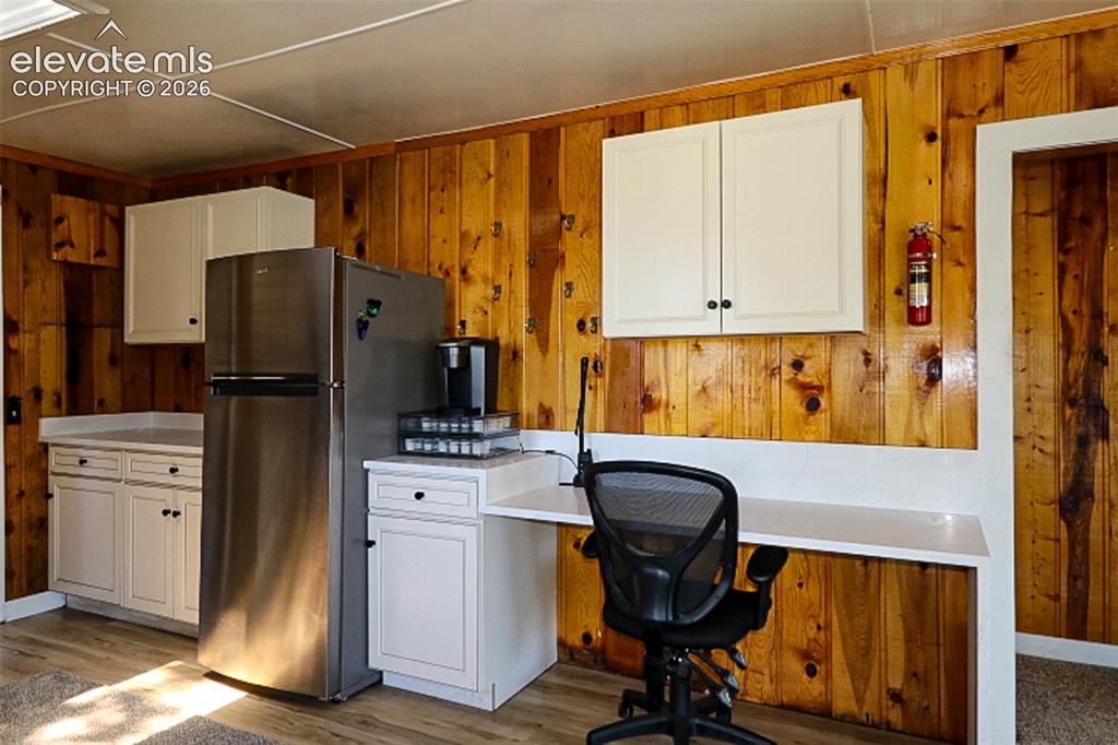 Image 12 of 27: Office