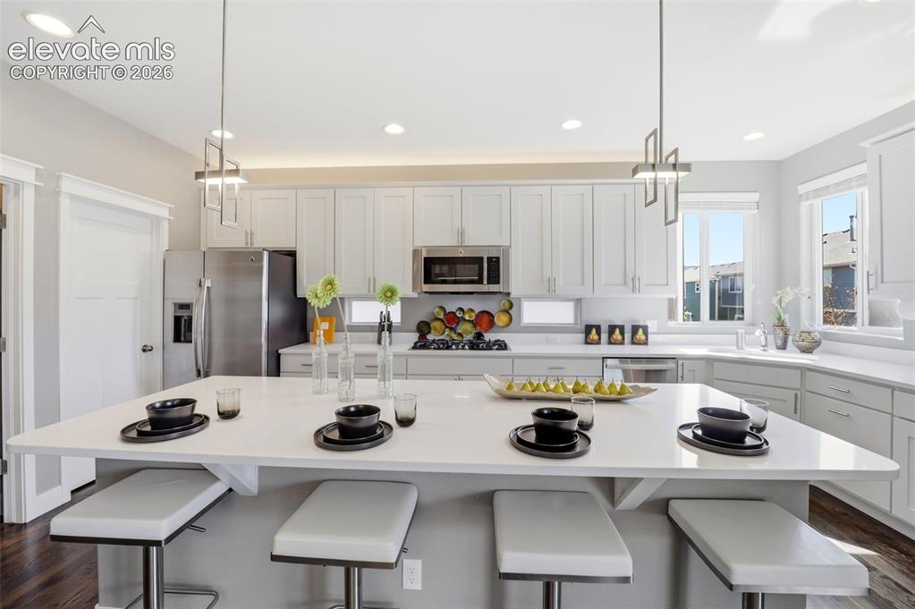 Image 13 of 46: Kitchen