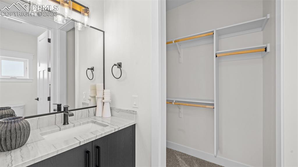 Image 14 of 47: Bathroom