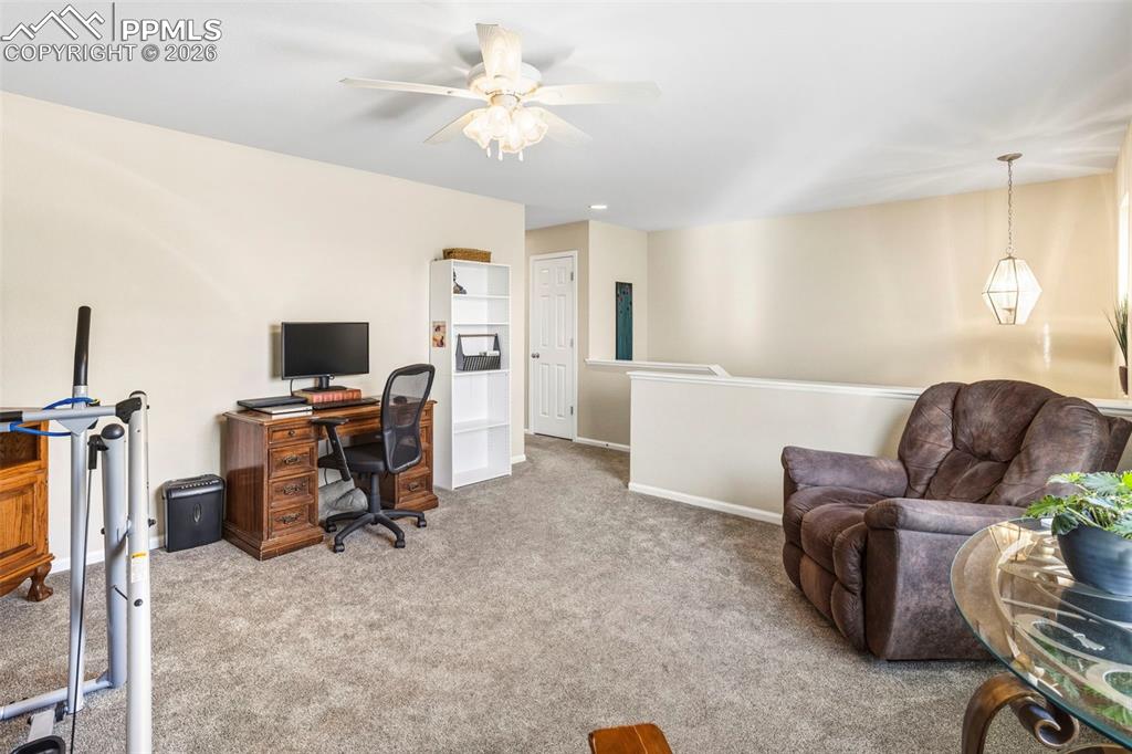 Image 16 of 32: Upstairs open flexible space